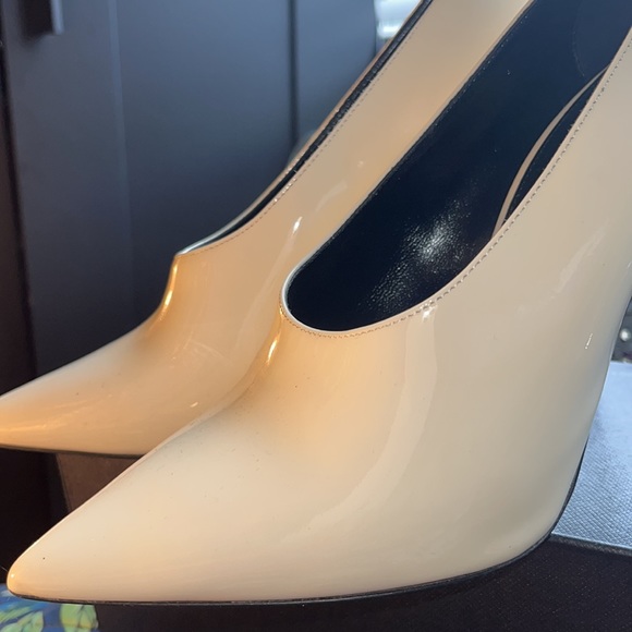 Saint Laurent High Heel - Picture 4 of 13